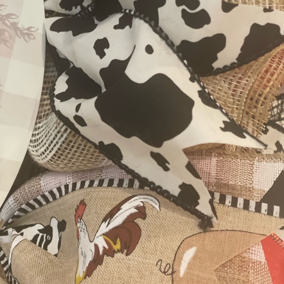 COW THEMED wreath. UDDERLY adorable large custom hand crafted 24-26” wreath COWS - Picture 4 of 10